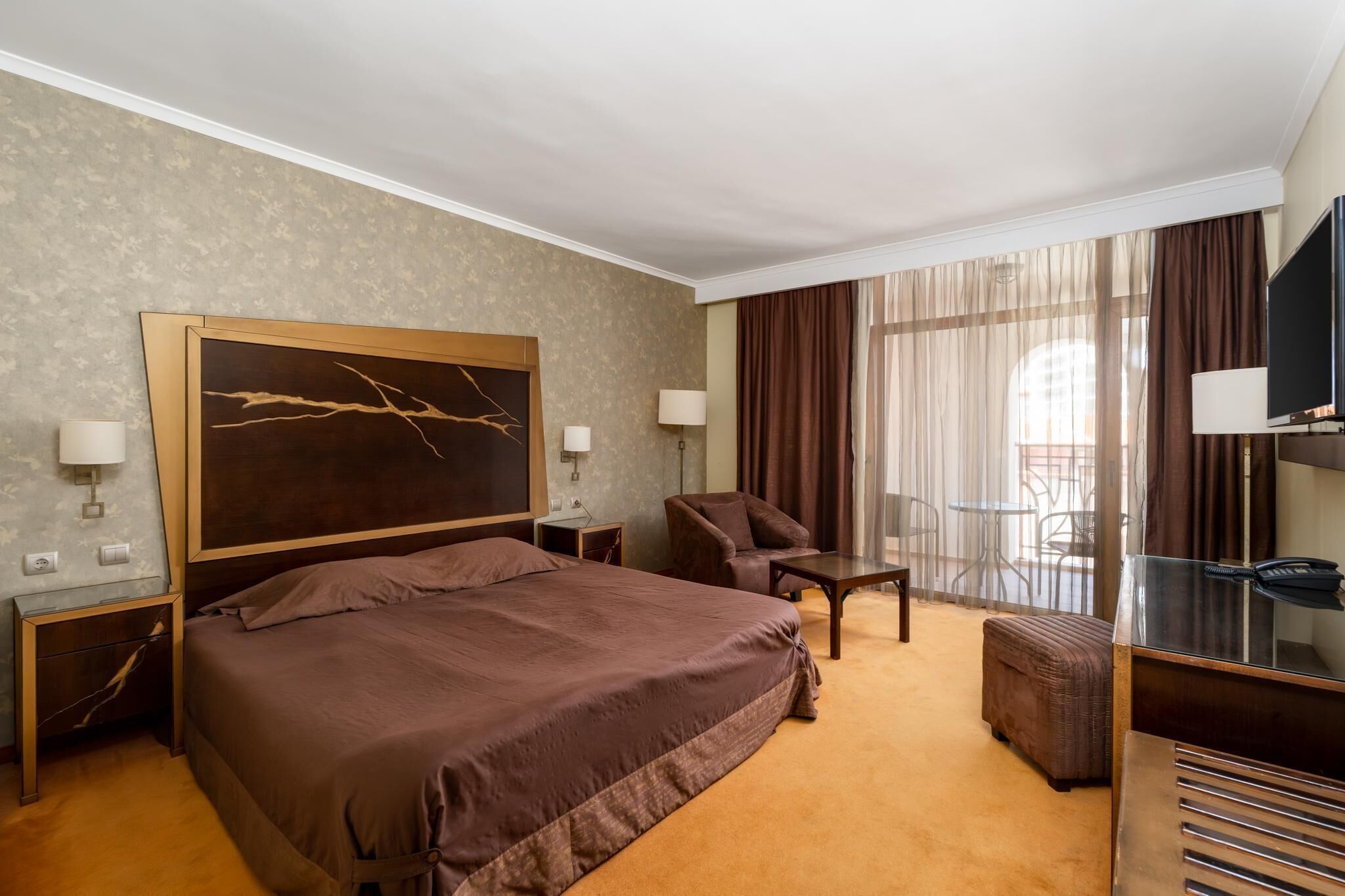 Minibar, in-room safe, desk, blackout drapes