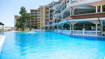 Outdoor pool, pool umbrellas, pool loungers