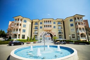 Property entrance - Royal Park Hotel - All Inclusive (Elenite)