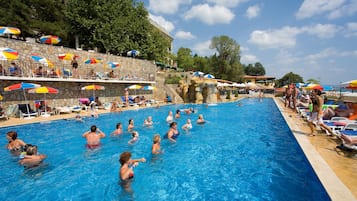 Indoor pool, 3 outdoor pools, pool umbrellas, sun loungers