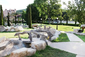 Mini-golf