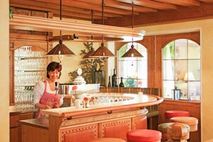Bar (en el alojamiento)