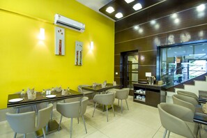 Restaurant - FabHotel Prime Shervani (New Delhi)