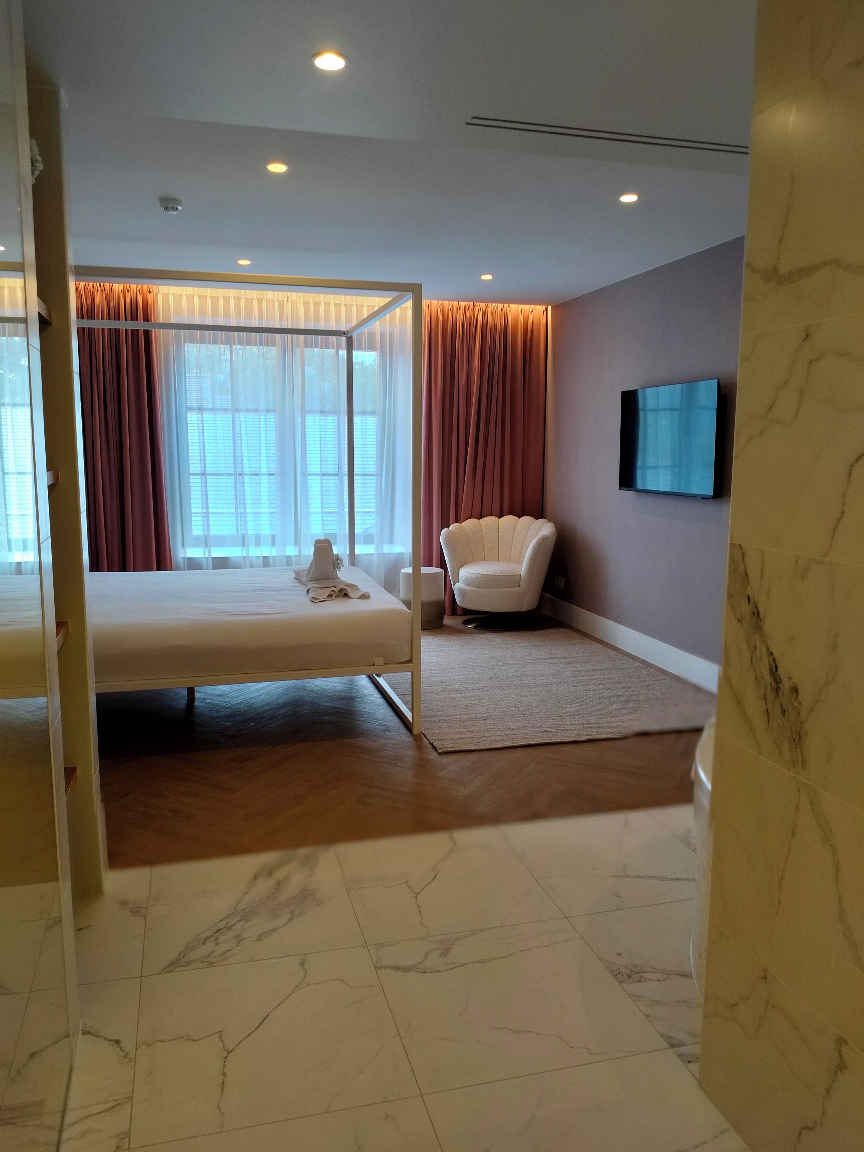 honeymoon suite | room amenity