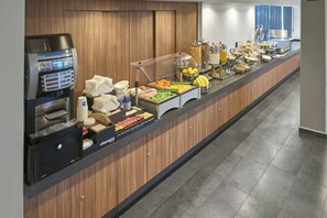 Desayuno continental incluido todos los días