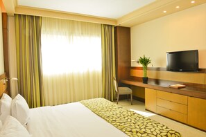 Allergiatestatut vuodevaatteet, minibaari, tallelokero huoneessa