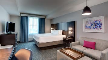 Standard Room, 1 King Bed | Desk, blackout drapes, iron/ironing board, cribs (surcharge)