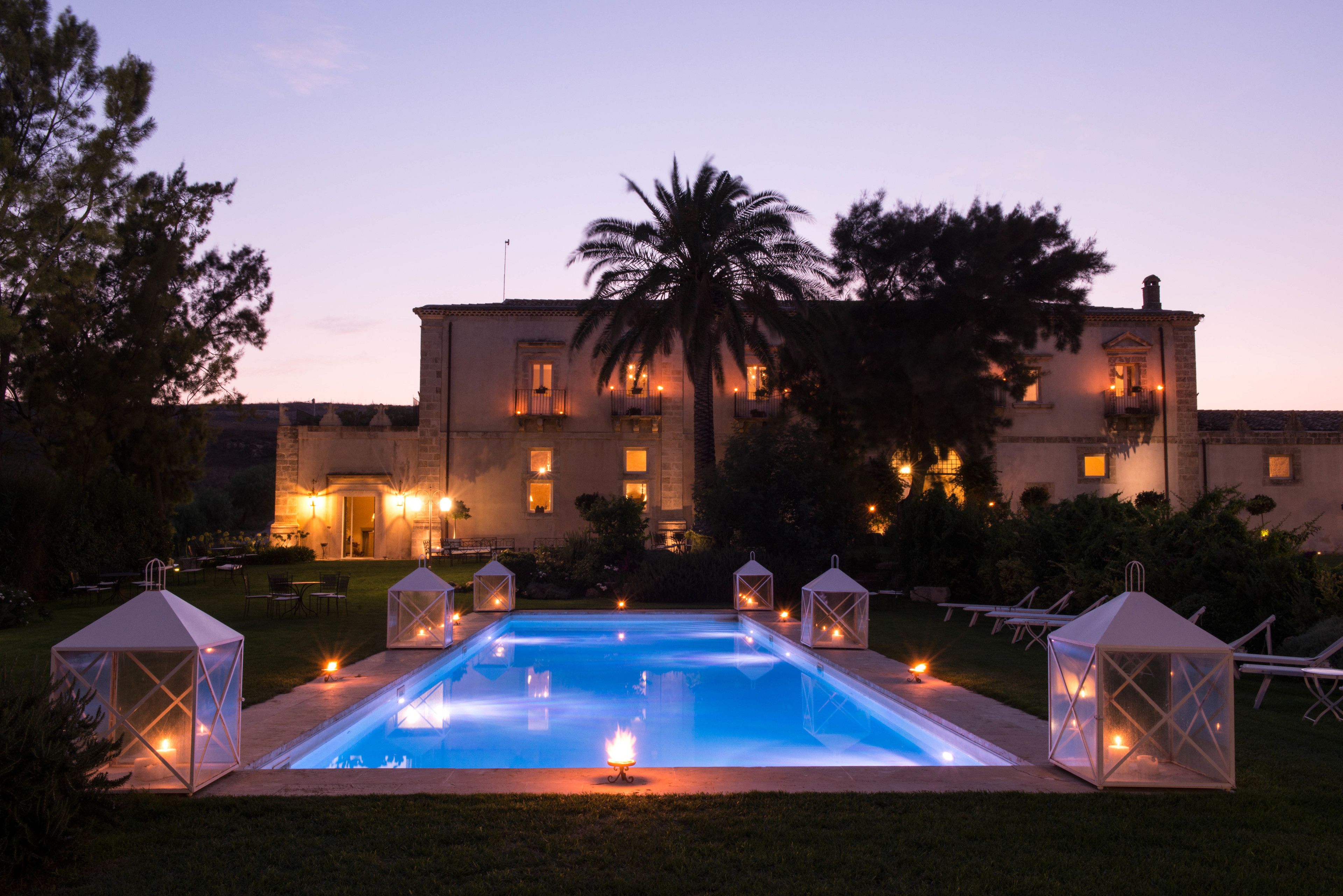 Fassade der Unterkunft – Abend/Nacht