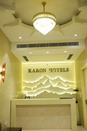 Reception - Karon Hotel - Lajpat Nagar (New Delhi)
