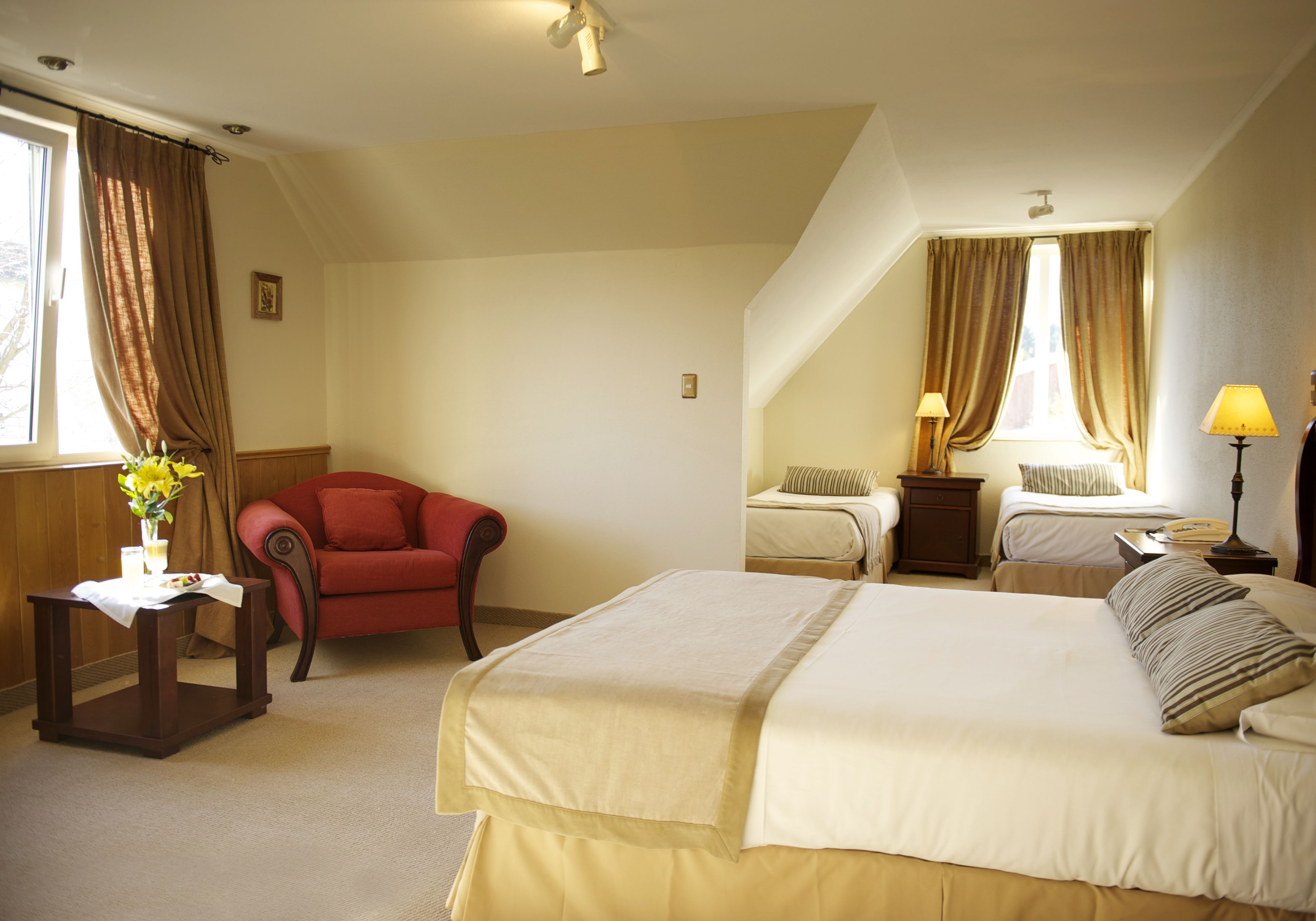 premium room, 1 queen bed, non smoking | 1 bedroom, minibar, in-room safe, free wifi