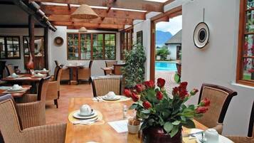 Free daily cooked-to-order breakfast