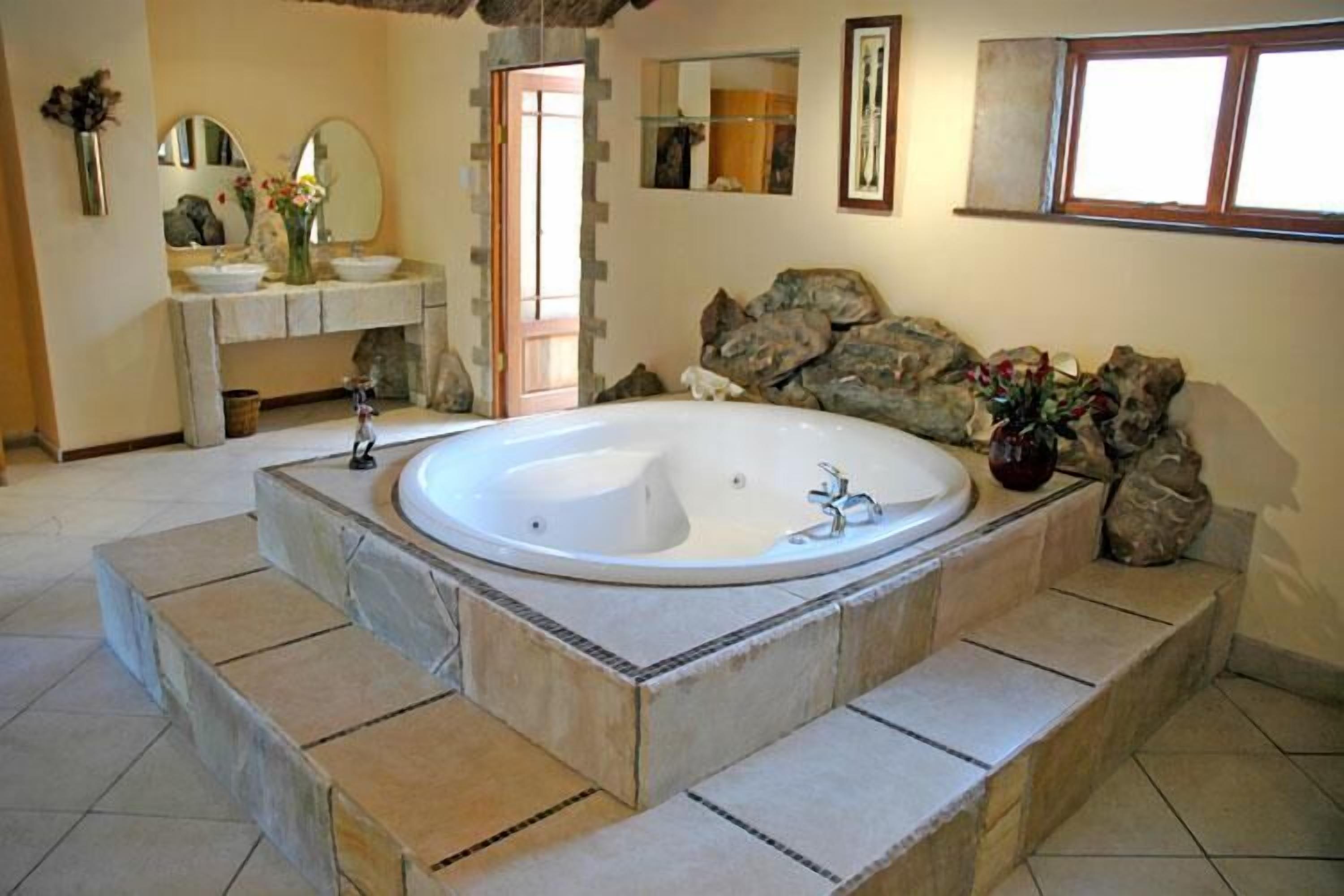 honeymoon suite | jetted bathtub