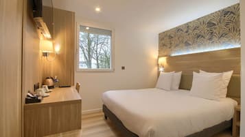 Individually furnished, desk, blackout curtains, soundproofing