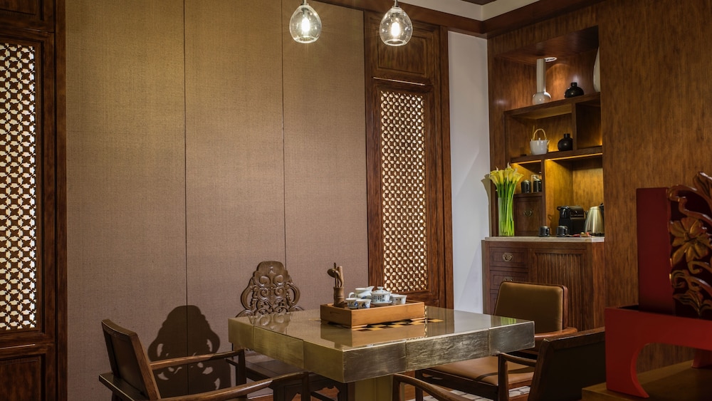 InterContinental Lijiang Ancient Town Resort by null