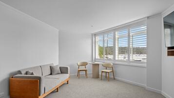 Rideaux occultants, fer et planche Ă repasser, Wi-Fi gratuit