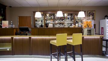 Bar (in der Unterkunft)