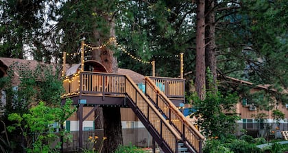 Blue Elk Inn