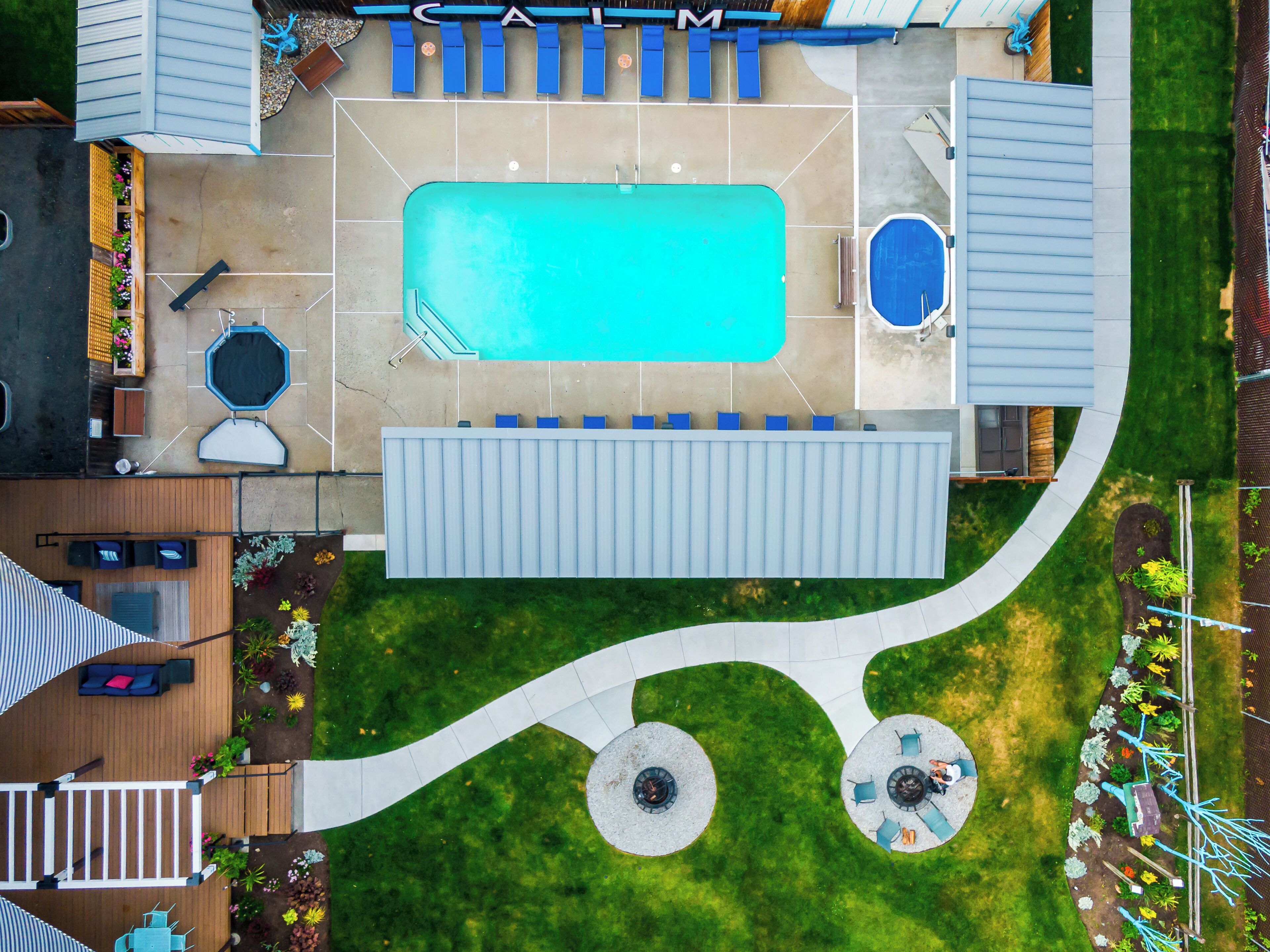 seasonal outdoor pool