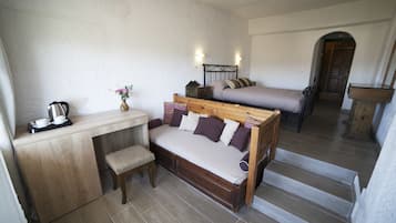 Caja fuerte, cortinas opacas, ropa de cama