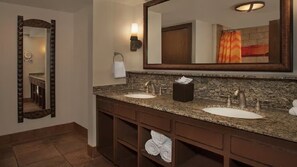 Bathroom - Disney's Animal Kingdom Villas - Jambo House (Lake Buena Vista)