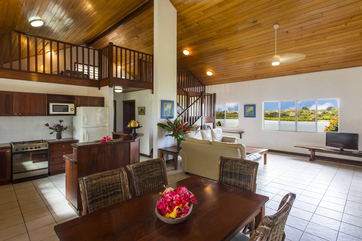 apartment, 3 bedrooms, lagoon view | individually furnished, blackout curtains, iron/ironing board