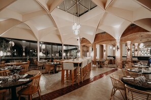 2 restaurants, breakfast, lunch, dinner served; Moroccan cuisine - Adama Hôtel Marrakech (Marrakech)