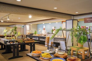 Breakfast and dinner served - Manza Kogen Hotel (Tsumagoi)