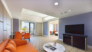 Grand Suite | In-room safe, desk, laptop workspace, blackout drapes