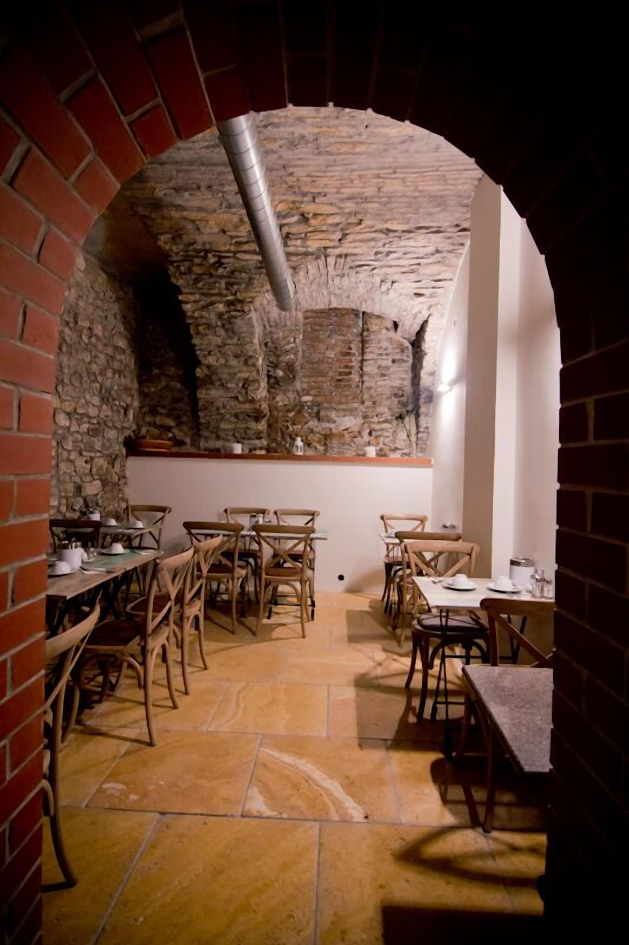 daily buffet breakfast (czk 125 per person)