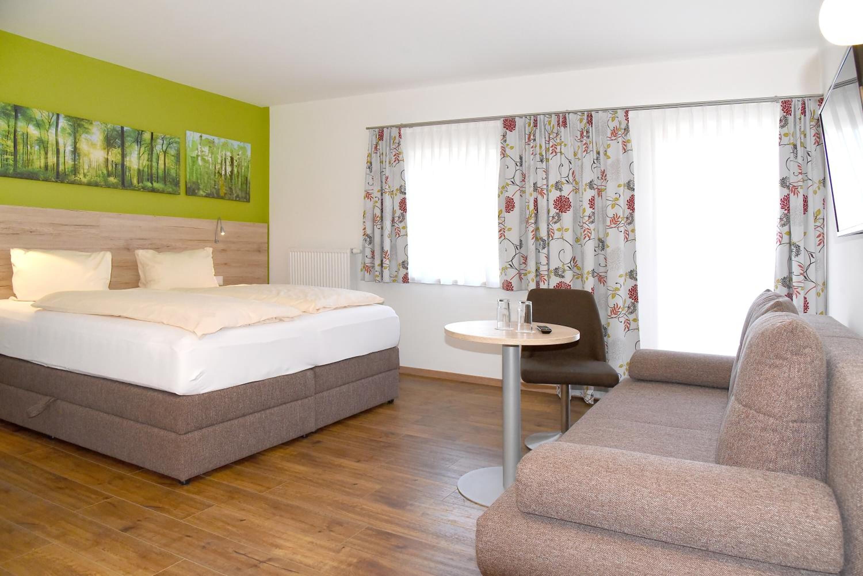 minibar, in-room safe, rollaway beds, free wifi