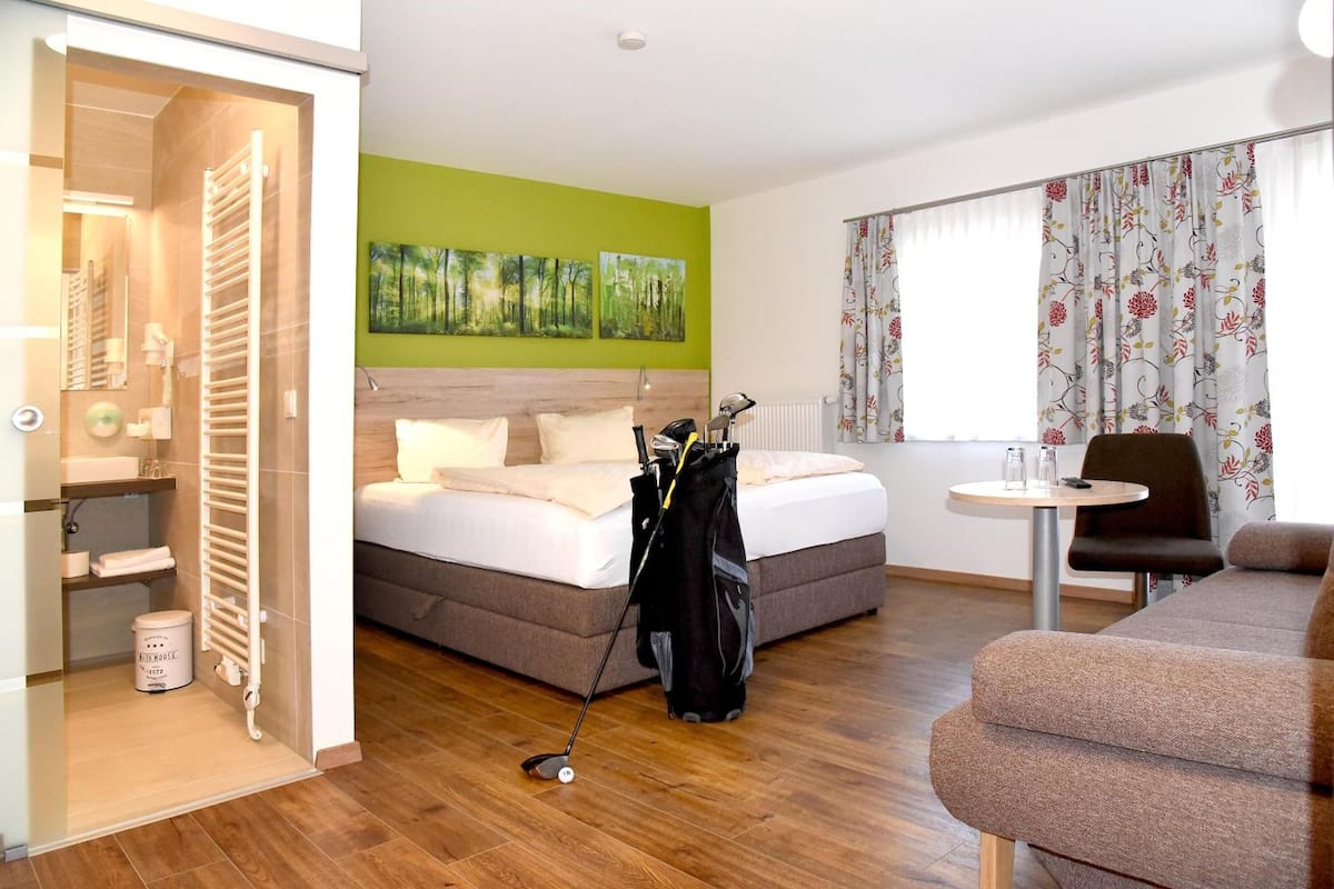 minibar, in-room safe, rollaway beds, free wifi