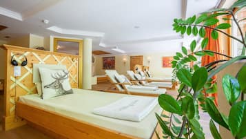 Sauna, Dampfbad, Türkisches Bad/Hamam, Massageanwendungen