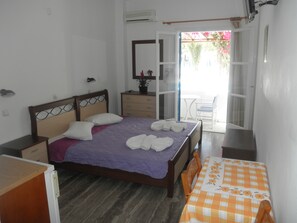 Studio - Villa Clio (Santorini)