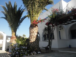 Exterior detail - Villa Clio (Santorini)