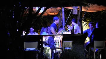 Bar (en la propiedad)