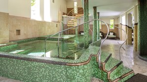 2 indoor pools, open 9:00 AM to 8:00 PM, sun loungers - Residence Hotel Balaton (Siófok)