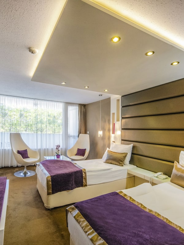 Shower, free toiletries, hair dryer, bathrobes