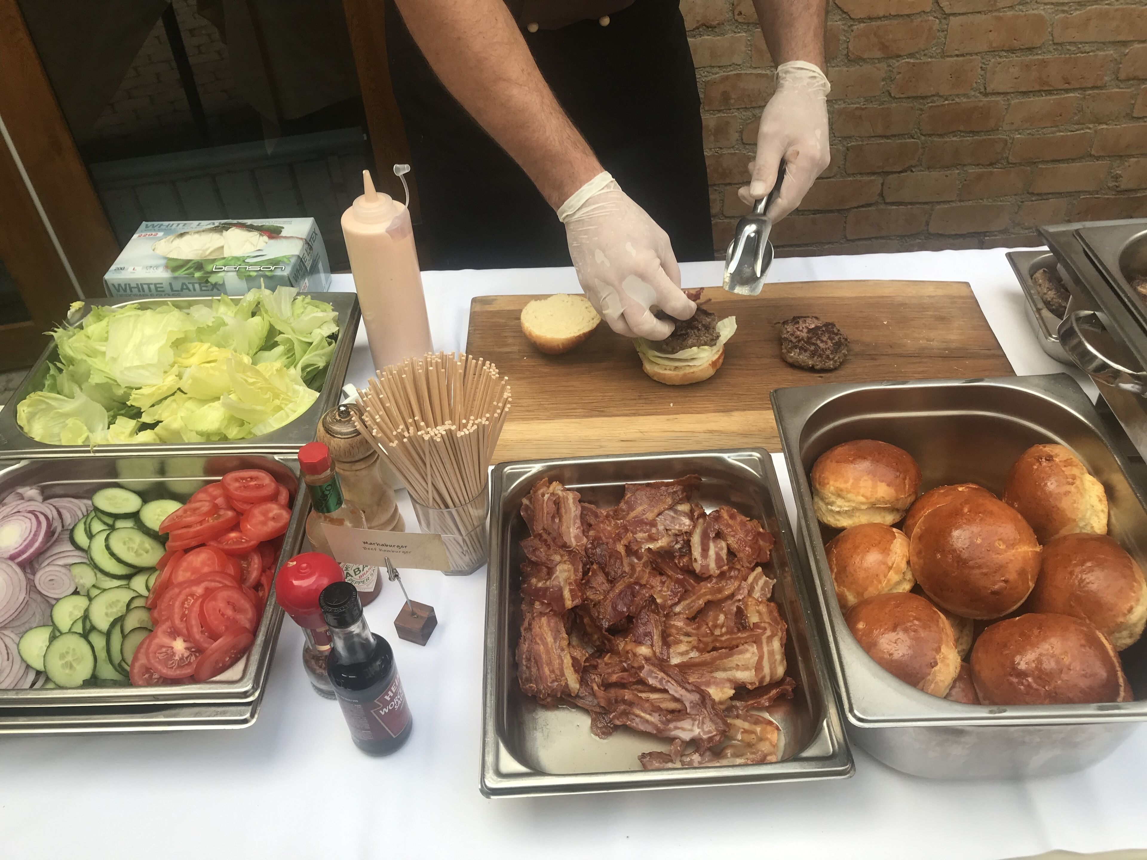 breakfast, lunch, dinner served; international cuisine, garden views