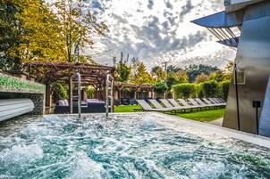 2 indoor pools, open 9:00 AM to 8:00 PM, sun loungers