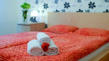 Departamento, 1 habitación (for 2 people) | Caja de seguridad en la habitación y escritorio