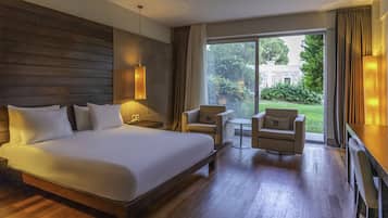 Deluxe Room, Garden View | Garden view