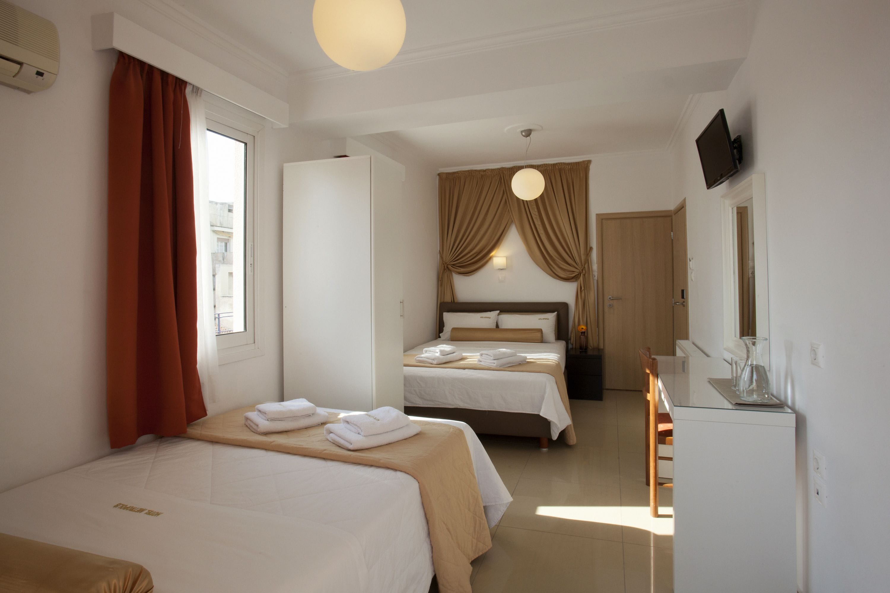 family room (acropolis panorama) | premium bedding, in-room safe, desk, blackout curtains