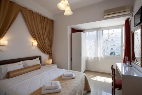 Metropolis Hotel - Image 27