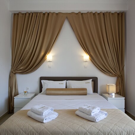 Metropolis Hotel - Image 31