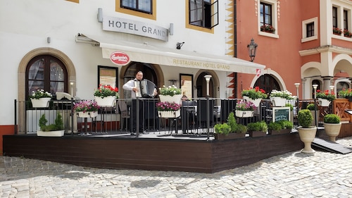 Hotel Grand