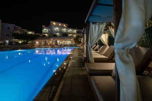 Seasonal outdoor pool - Atrion Hotel (Chania)