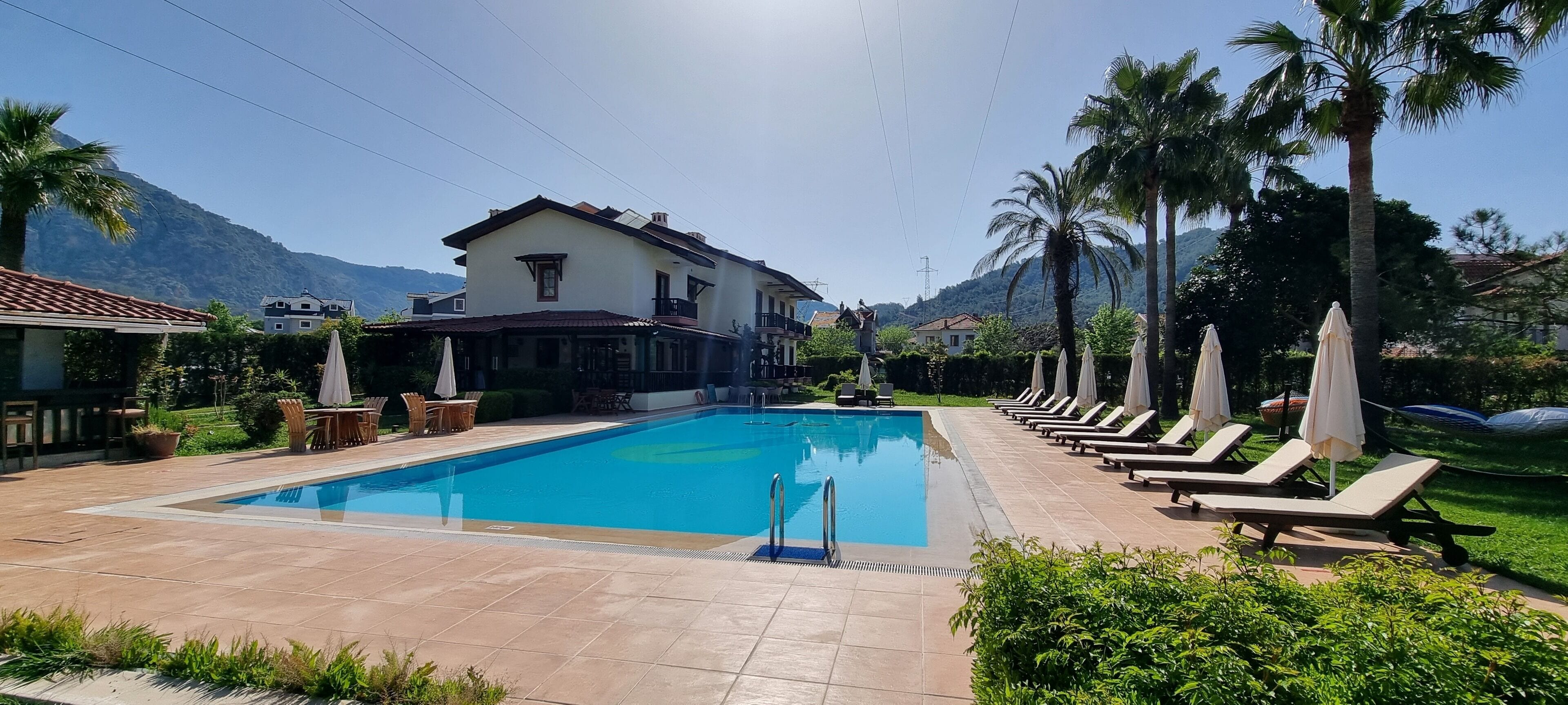 Seasonal outdoor pool, open 8:30 AM to 6:30 PM, free cabanas