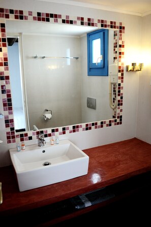 Suite, Sea View (Maisonette) | Bathroom