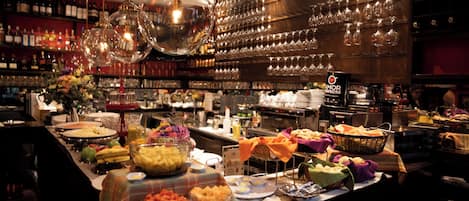 Daily full breakfast (COP 45000 per person)