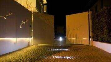 Fassade der Unterkunft â Abend/Nacht